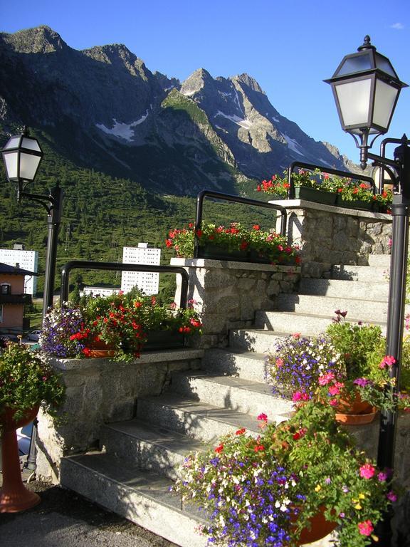 Hotel Orchidea Passo del Tonale Esterno foto