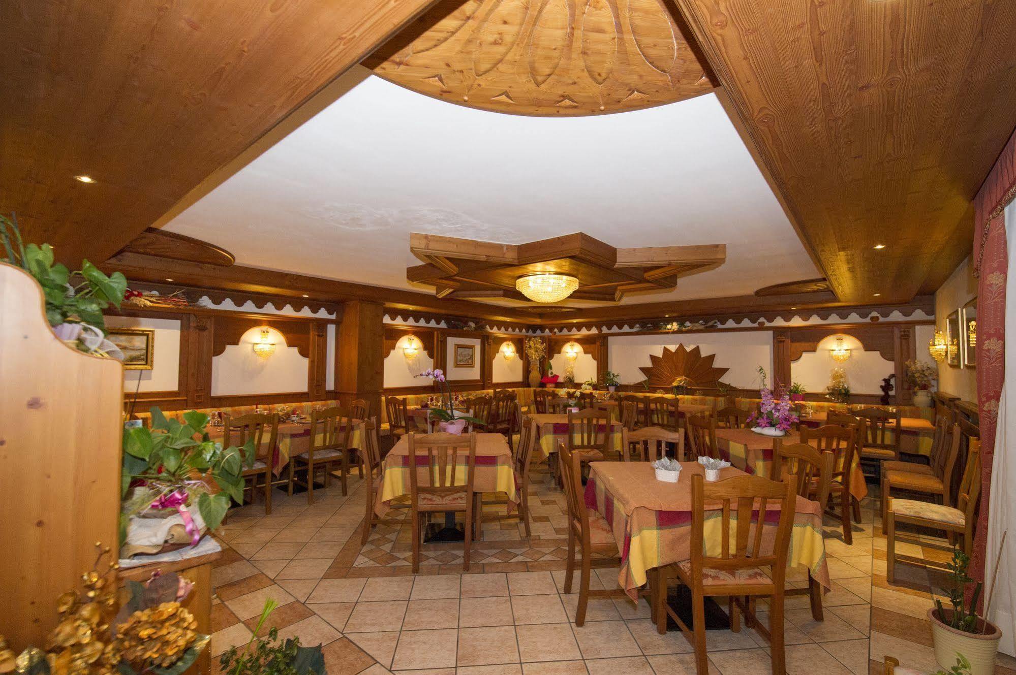 Hotel Orchidea Passo del Tonale Esterno foto