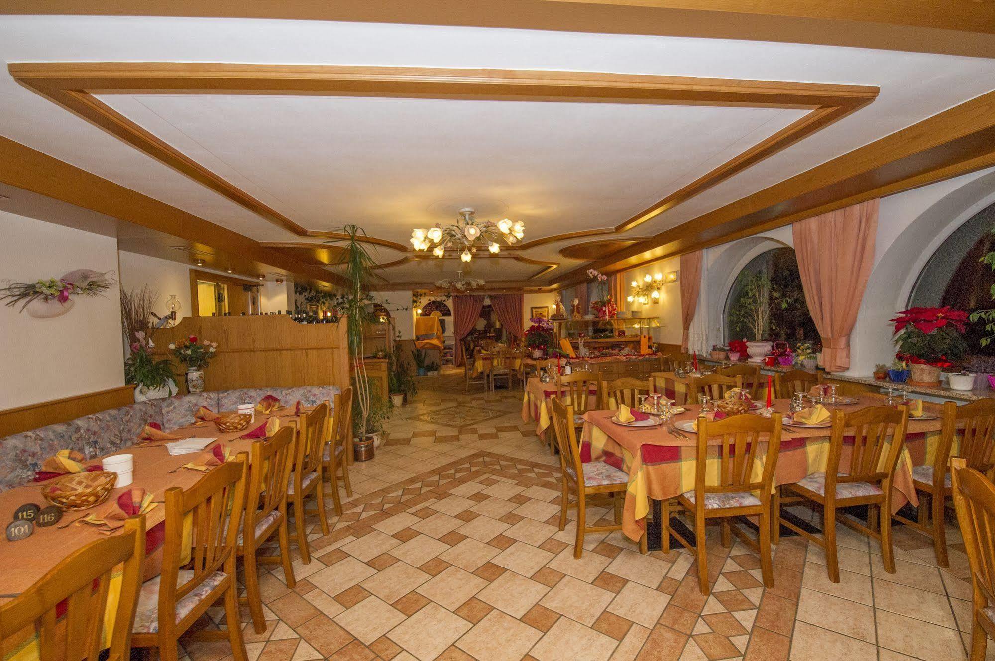 Hotel Orchidea Passo del Tonale Esterno foto