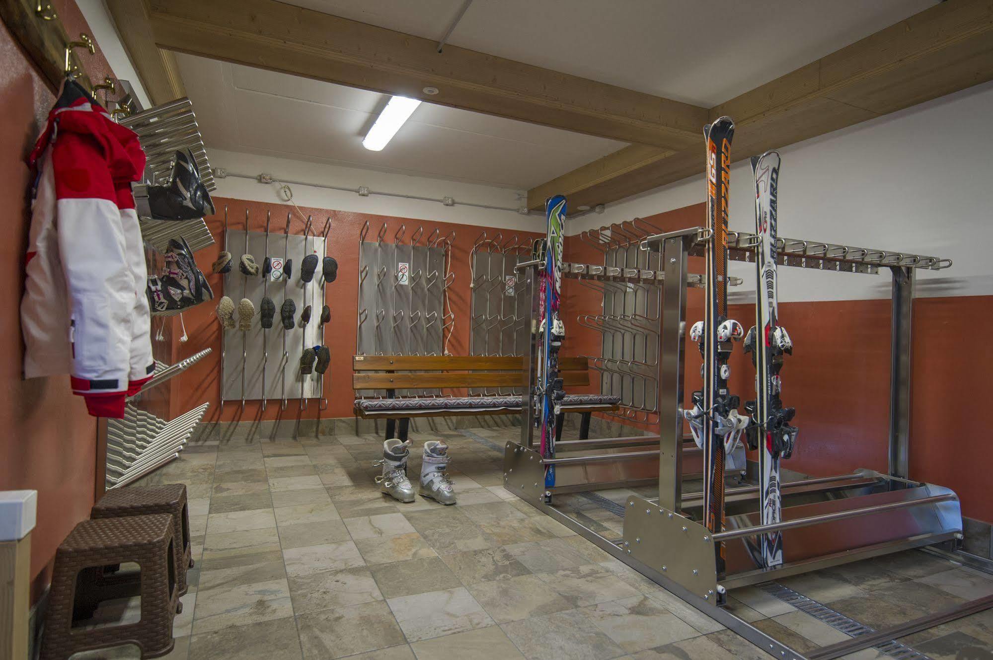 Hotel Orchidea Passo del Tonale Esterno foto